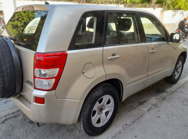 suzuki-grand-vitara-2007-big-2