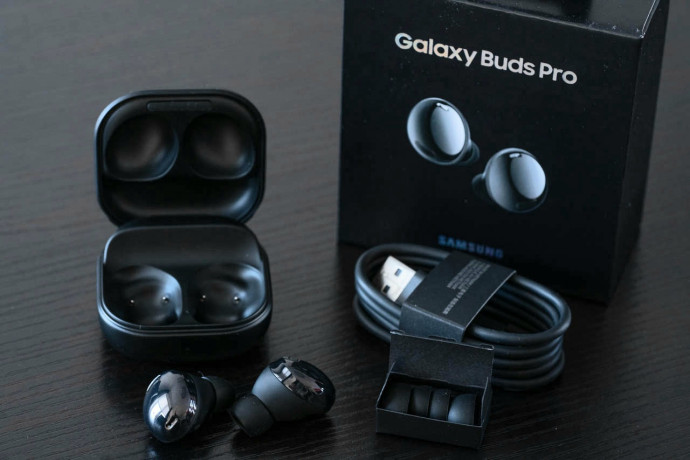 special-ecouteurs-galaxy-buds-pro-pour-la-st-valentin-big-0