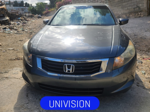 honda-accord-2010-us-6300-big-0