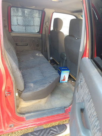 pickup-nissan-frontier-a-vendre-big-3