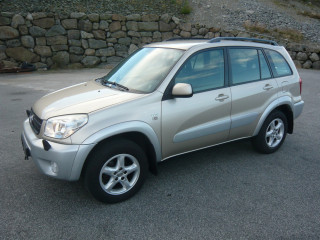 Toyota RAV4 2004 bon état,bon prix